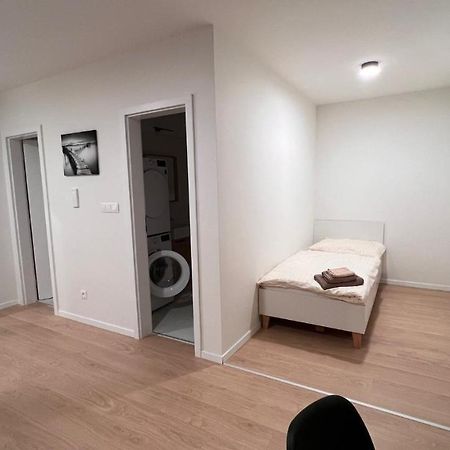 2 Room Apartment With Terrace, 2Ak Bratislava Exteriér fotografie
