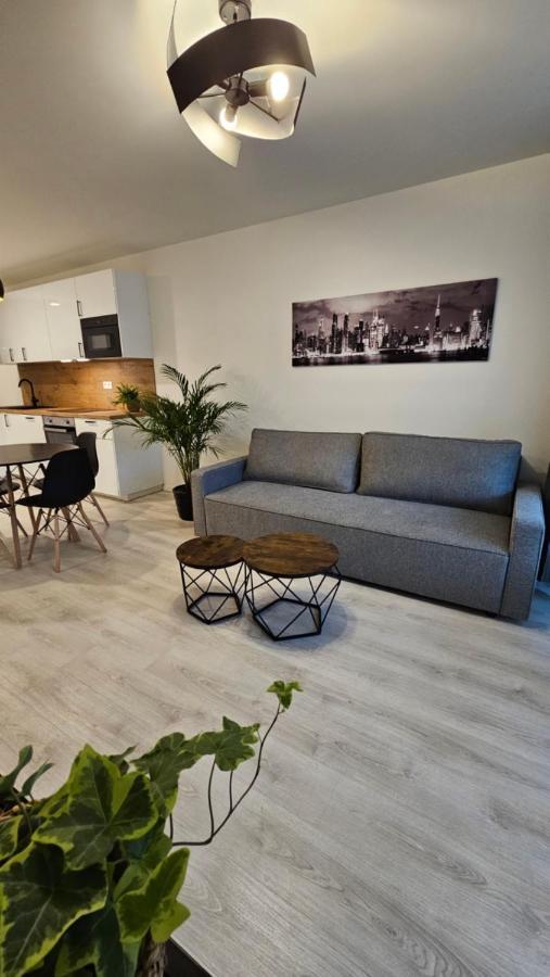 2 Room Apartment With Terrace, 2Ak Bratislava Exteriér fotografie