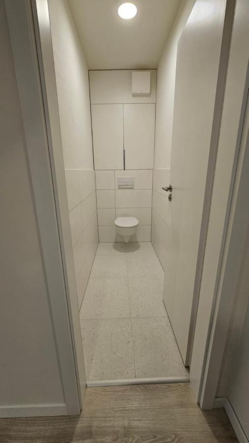 2 Room Apartment With Terrace, 2Ak Bratislava Exteriér fotografie